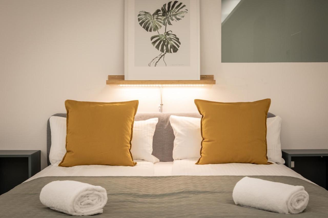 Spacious Apartment In Hemholtzkiez Prenzlauer Berg For 8 People Hiddenseer Berlin Eksteriør bilde